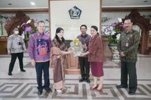 Sekda Badung Terima Kunjungan Bupati Gunung Mas dan Ketua Dekranasda Gunung Mas Kunjungan Bupati Gunung Mas