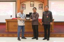 Sekda Adi Arnawa Terima Kunja Pemkot Bandung Sekda Wayan Adi Arnawa