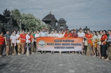 TP PKK Badung Mereresik dan Sembahyang Bersama di Pura Batu Ngaus Cemagi TP. PKK Badung