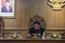 Bupati Giri Prasta Hadiri Rapat Paripurna Pandangan Umum Fraksi DPRD Badung, Sebut Komitmen Pemkab Badung Jelas Demi Rakyat Bupati Badung