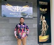 Martin Tokan, Pengacara Muda Flores Timur Bersinar di Jawa Timur Pengacara