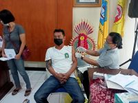 Perluas Cakupan Vaksin Covid-19 di Kota Denpasar, Desa Pemecutan Kelod Laksanakan Vaksinasi Covid-19 Massal Desa Pemecutan Kelod