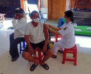 Gencarkan Vaksin di Masyarakat, Desa Dauh Puri Kaja Laksanakan Vaksinasi di Br. Wangaya Klod Vaksin