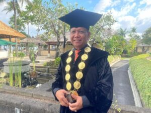 Rektor Universitas Dwijendra Dr. Ir. Gede Sedana,M.Sc.,MMA.