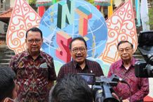 Wagub Paparkan Pariwisata Bali Yang Berkelanjutan dan Berkualitas Kepada Mahasiswa IPB Internasional Wagub Bali