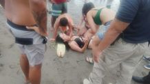 Terseret Ombak, Seorang WNA Asal Turki Nyaris Tenggelam di Pantai LV8 Tibubeneng Tibubeneng