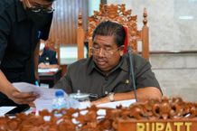 Bupati Suradnyana Tandatangani Kesepakatan KUA-PPAS APBD 2023 Bersama DPRD Buleleng