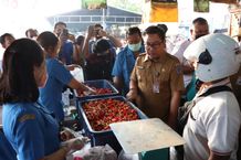 Tekan Inflasi, Wawali Arya Wibawa Turun Langsung Tinjau Operasi Pasar di Pasar Badung dan Kreneng Denpasar