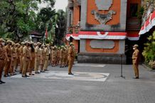 Gelar Apel Disiplin, Sekda Alit Wiradana Ajak Seluruh ASN Tingkatkan Disiplin dan Kinerja Apel Disiplin