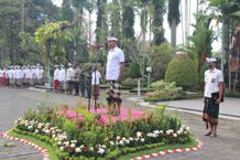 Pemkab Gianyar Gelar Apel Peringatan HUT Ke-64 Provinsi Bali HUT Ke-64 Provinsi Bali