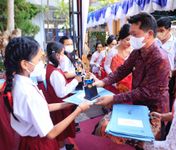 Hadiri HUT Ke-75 SMPN 1 Semarapura, Bupati Suwirta Tekankan Pentingnya Pendidikan Karakter ankan Pentingnya Pendidikan Karakter