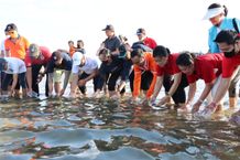 Meriahkan HUT @InfoDensel, Wali Kota Jaya Negara Lepas Tukik dan Buka Gelaran ‘Mai Melali’ Denpasar