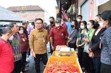 Wawali Arya Wibawa Kembali Tinjau Operasi Pasar di Dua Pasar Denpasar