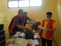 Usai Periksa Tersangka, Kejari Buleleng Kembali Geledah Kantor LPD Anturan LPD