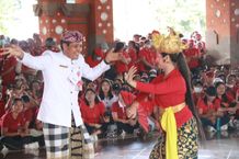 Lomba Ngibing Kepala OPD Pemkab Tabanan, Sukses Hibur Penonton Tabanan
