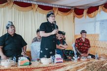 Bupati Badung Hadiri Upacara Pitra Yadnya Desa Adat Tambakan Kecamatan Kubutambahan Buleleng Bupati Nyoman Giri Prasta