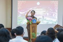 Jadikan WBK dan WBBM Sebagai Budaya Kerja, Sekda Adi Arnawa Buka Sharing Session Pembangunan Zona Integritas Sekda Badung