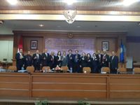 Angkat Penampilan Produksi dan Reproduksi Ayam Kampung, Puger Raih Gelar Doktor Ilmu Peternakan Unud puger doktor