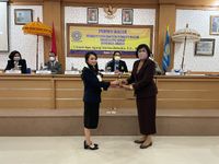 Kaji Kesantunan Berbahasa dalam Acara Kick Andy, Dosen Universitas Mahasaraswati Denpasar Raih Gelar Doktor Linguistik di FIB Unud fib unud