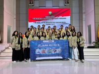 Cerita Haru Dibalik Kepulangan Mahasiswa KKN UGM UGM