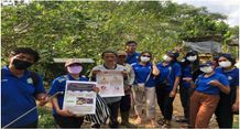 Mahasiswa KKN Unud Melaksanakan Sosialisasi dan Desinfeksi pada Hewan Guna Antisipasi PMK fkh unud
