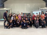Dosen Prodi TIP Ajarkan Olah Limbah Rumah Tangga Menjadi Produk Non Pangan di Desa Blimbingsari TIP unud