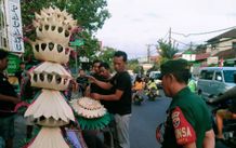 Meriahkan Hari Ulang Tahun, ST. Eka Cita Banjar Abian Kapas Kaja Gelar Lomba Penjor Denpasar