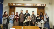 Rai Widarta Sukses Raih Gelar Doktor Ilmu Pangan Lewat Aplikasi Oleogel Termodifikasi pada Pembuatan Sosis Daging Sapi