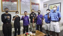 Raih Juara Dua, Bupati Suwirta Apresiasi Tim Putra Basket Klungkung U-15 Tahun Basket