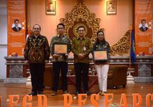 Bentuk Kelompok Riset, FEB Unud Gelar FGD Feb unud