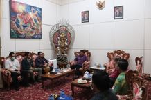 Pj Bupati Buleleng Harap IDI Dukung Program Vaksin Booster Pj Bupati Buleleng Harap
