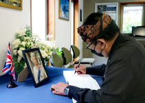 Wakil Gubernur Bali Sampaikan Belasungkawa Atas Wafatnya Yang Mulia Ratu Elizabeth II Wakil Gubernur Bali
