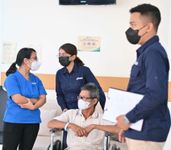 Tinjau Baksos di RS Mata Ramata, Bamsoet Ingatkan Pentingnya Cegah Katarak Tinjau Baksos di RS Mata Ramata