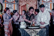 Bupati Giri Prasta Hadiri HUT Ke-44 ST. Dharma Taruna Kara Banjar Tengah Blahkiuh Abiansemal Denpasar
