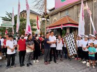 Peringati HUT Ke-31 LPD dan HUT Ke-19 Pasar Desa Adat Penatih Desa Adat Penatih