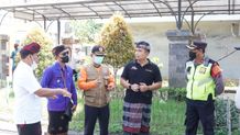 Wabup Jembrana Pantau Gilimanuk, Antisipasi Cegah Virus PMK Masuk Bali Wabup Ipat