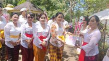 Apresiasi Bunda Paud Kecamatan dan Desa/Kelurahan, Sagung Antari Jaya Negara Berikan Penghargaan Apresiasi Bunda Paud