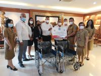 Pemkot Denpasar Kembali Terima CSR Kursi Roda Dari Kadin dan STIT International Pemkot Denpasar