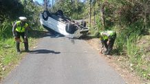 Out Control, Innova Terbalik di Kaliasem Mobil Terbalik