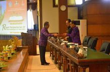 Penyampaian Raperda Inisiatif DPRD Bali Tentang Hasil Pengelolaan Kekayaan Daerah DPRD Bali