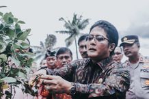 Panen Raya Ketahanan Pangan Desa Sibanggede, Bupati Giri Prasta Imbau Semua Pihak Kelola Potensi Desa Secara Gotong Royong Bupati Giri Prasta saat menghadiri acara Panen Raya
