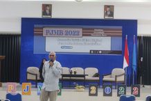 Menjadi Jurnalis Kritis di Era Digital lppm unud