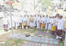 Sekda Alit Wiradana Hadiri Bhakti Penyineban di Pura Penataran Agung Rinjani, Lombok Sekda Alit Wiradana