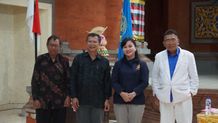 Meriahkan Acara BKFIB ke-41, Prodi S3 Kajian Budaya Bedah Buku After Culture Karya Mark Hobart fib unud