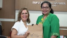 Direktur Institut Kebudayaan Italia Gandeng Dekan FIB Unud Sebagai Mitra Pembentukan Program Studi Bahasa Italia Pertama di Indonesia fib unud