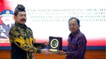 Jaksa Agung Sererahkan 43 Bidang Aset Tanah untuk Pembangunan Pusat Kawasan Kebudayaan Bali Jaksa Agung