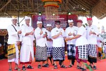 Bupati Tabanan Dukung Persatuan Bangun Krama Desa Adat Sangulan Tabanan
