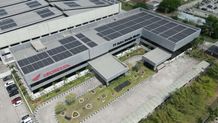 Dukung EBT, AHM Pasang Solar Panel 8.760 kWp EBT