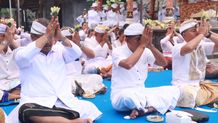 Pemkab Jembrana Peringati Rahina Tumpek Wayang Sekala dan Niskala Pemkab Jembrana