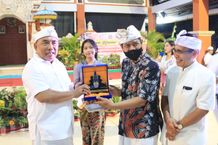 Bupati Tamba Didaulat Jadi Pembina Umat Hindu Jawa Timur Bupati Tamba
